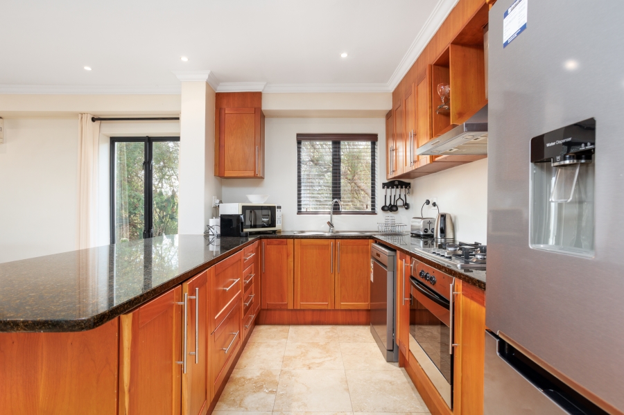 To Let 4 Bedroom Property for Rent in Pearl Valley at Val de Vie Western Cape